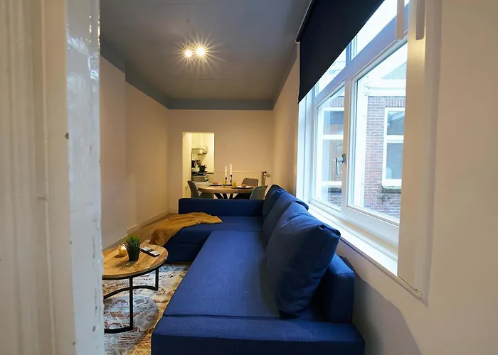 Appartement Above Lively Bar In Busy Street 4 Eindhoven