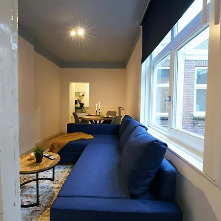 Apartament Above Lively Bar In Busy Street 4 Eindhoven